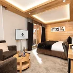 Le Kaila 5*