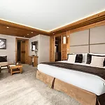 Le Kaila Hotel 5*